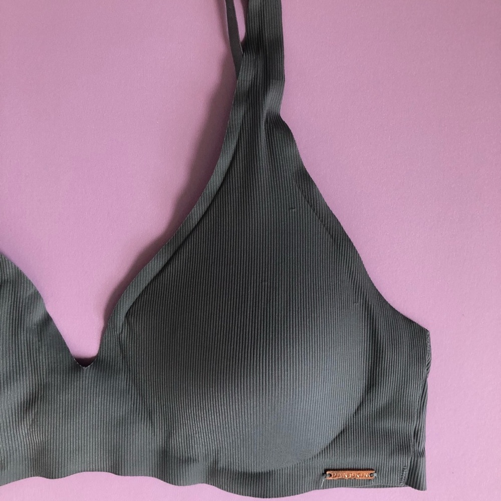Danskin Ribbed Wireless Bra - Picture 2 of 3